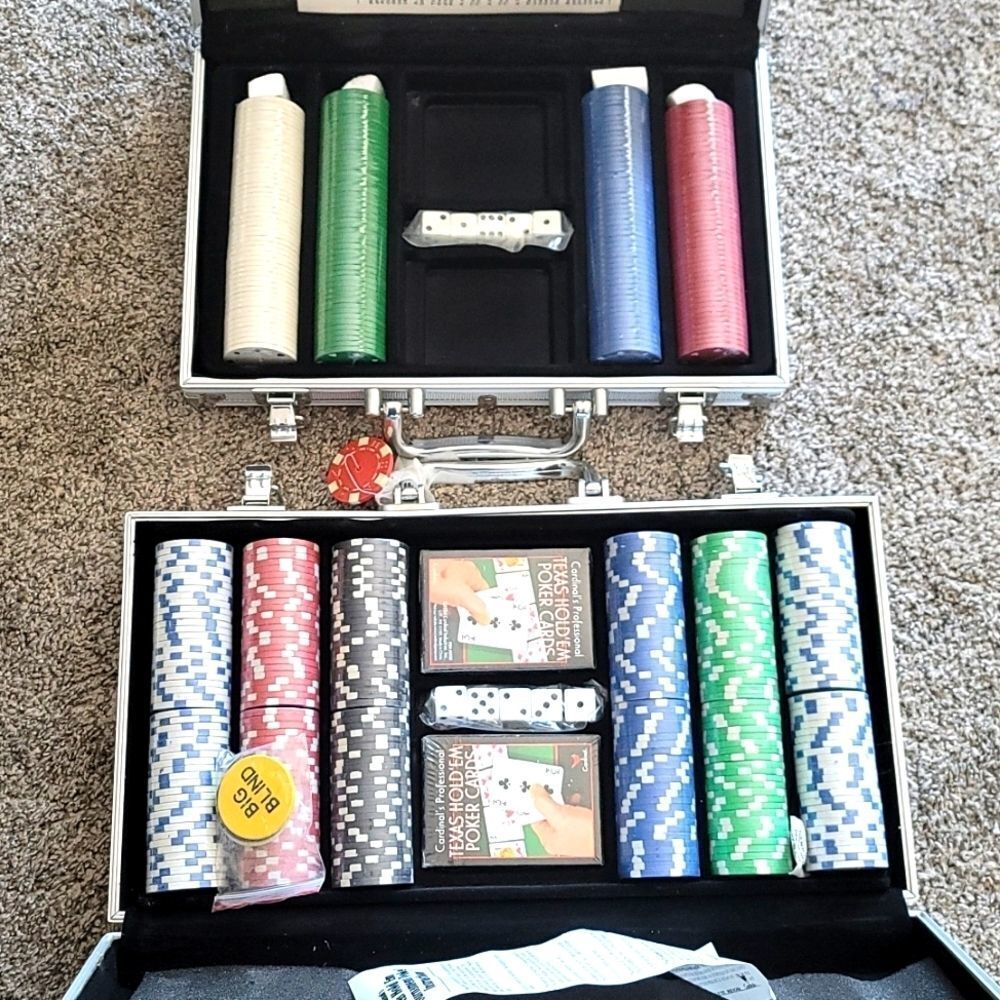 NEW!! 200/300 Piece Texas Holdem Sets with Aluminum Cases